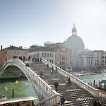Nh Santa Lucia Hotel
