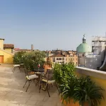 Hotel Nh Santa Lucia