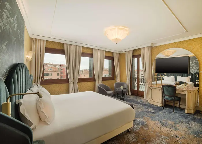 Nh Santa Lucia 4*