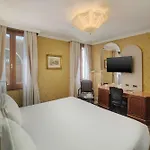 Hotel Nh Santa Lucia
