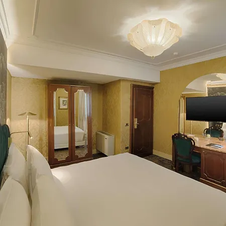 Nh Santa Lucia 4*