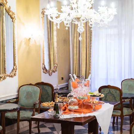 Nh Santa Lucia 4*