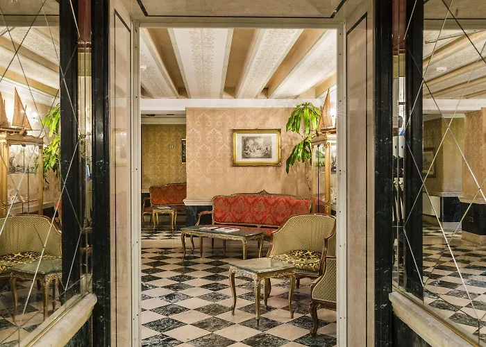 Nh Santa Lucia 4*