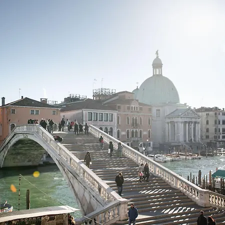 Nh Santa Lucia Hotel