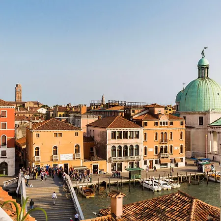 Nh Santa Lucia Hotel