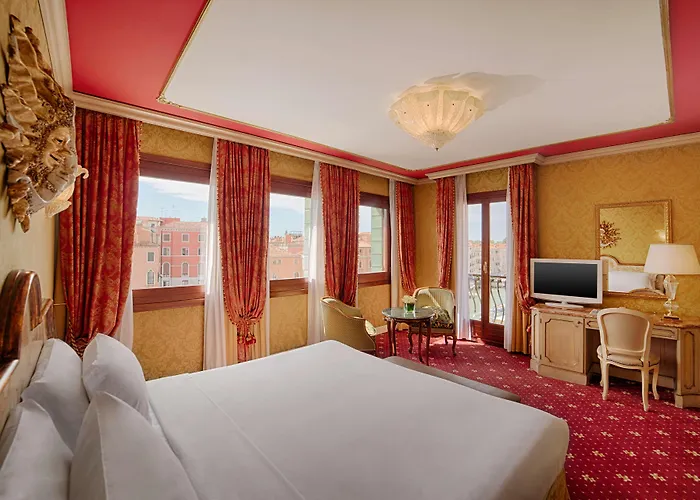 Nh Santa Lucia Szálloda 4*