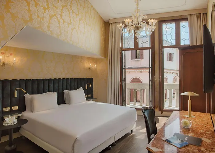 Nh Santa Lucia 4* Velence