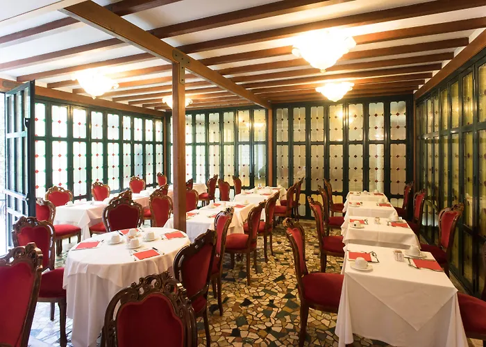 Nh Santa Lucia Szálloda 4*