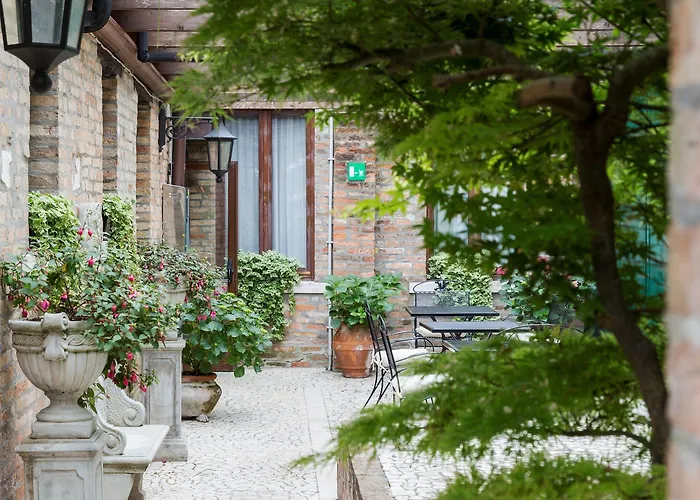 Nh Santa Lucia Szálloda 4*