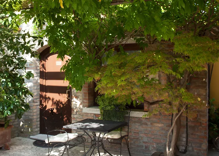 Szálloda Nh Santa Lucia 4*