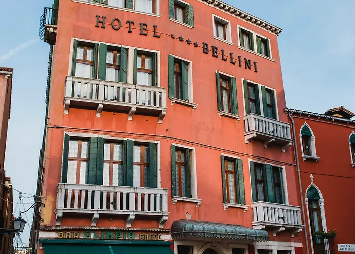 Nh Santa Lucia Szálloda