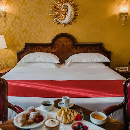 Nh Santa Lucia מלון ונציה