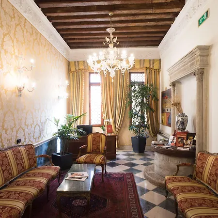 Nh Santa Lucia 4* Venedig