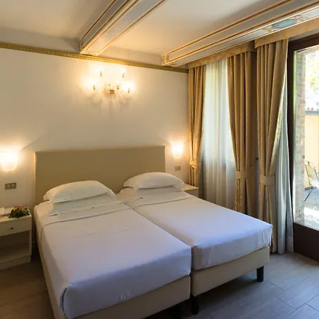 Nh Santa Lucia מלון ונציה