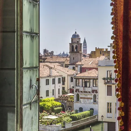 Hotel Nh Santa Lucia Venetië