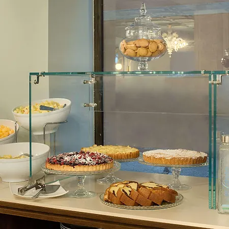 Hotel Nh Santa Lucia 4*