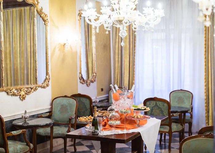 Nh Santa Lucia 4*
